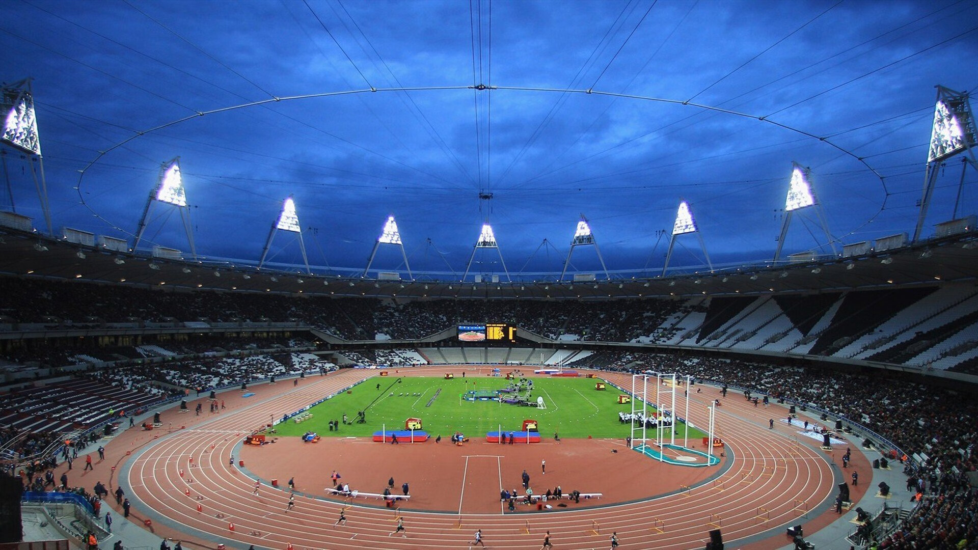 2026世界杯104场比赛-安菲尔德之外燃情时刻，穆雷再迎三赛季巅峰，全城红军沸腾